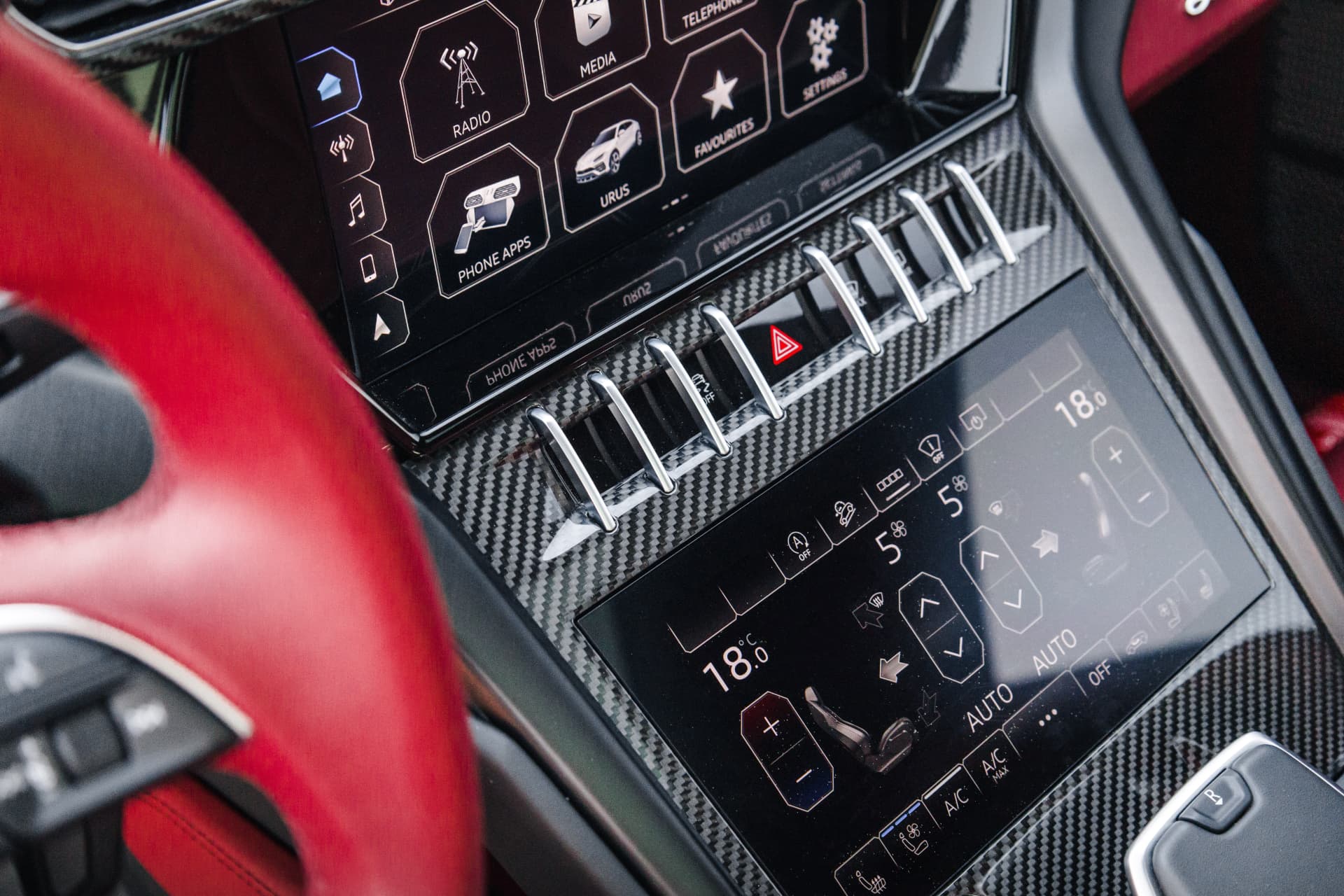Lamborghini Urus — photo 4