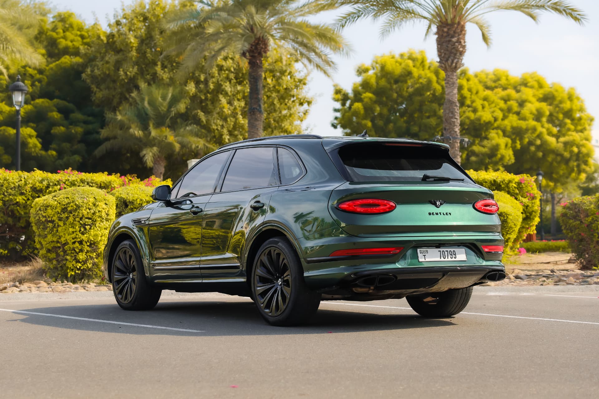 Bentley Bentayga — photo 2