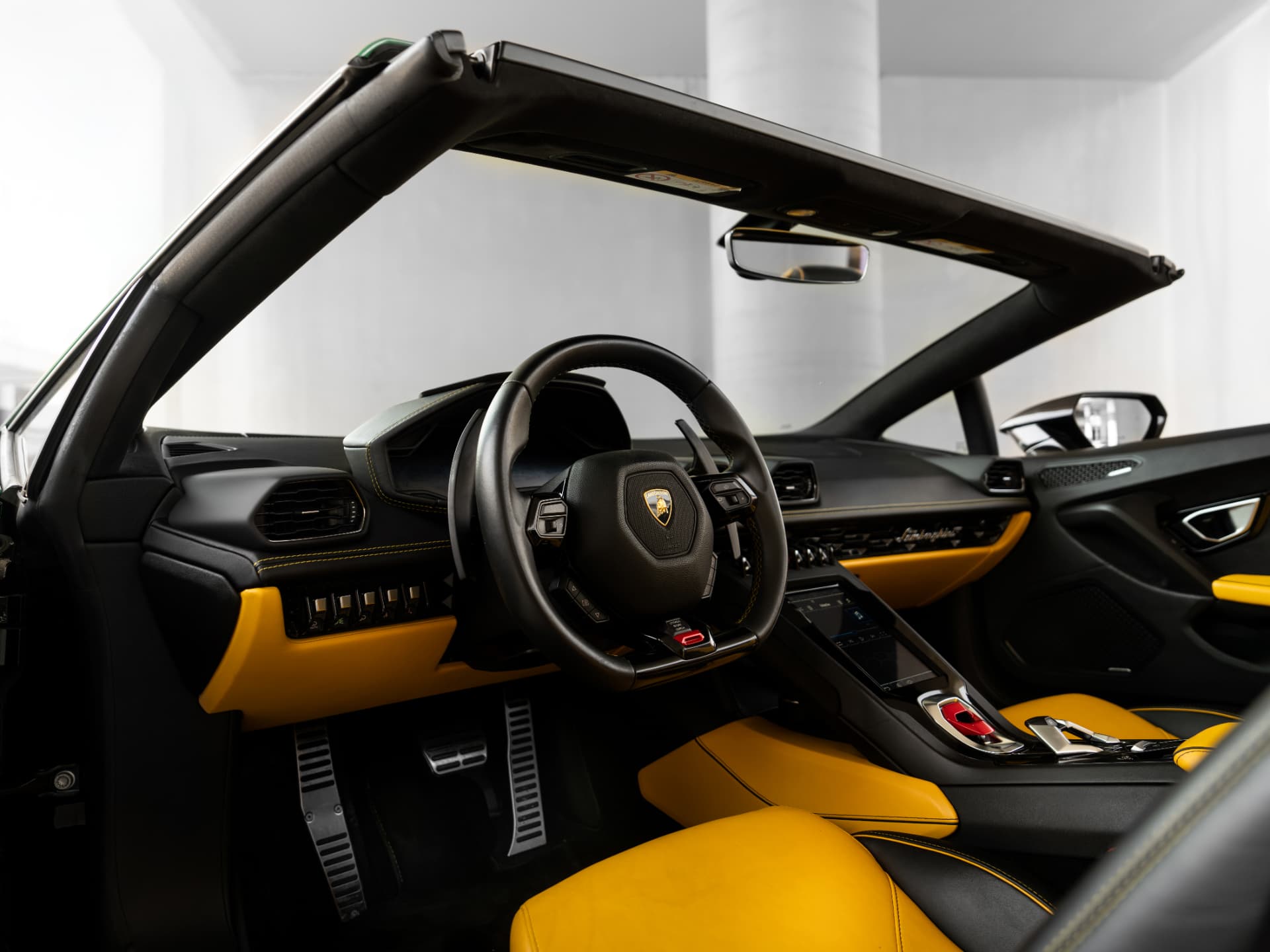 Lamborghini Huracán EVO Spyder — photo 3