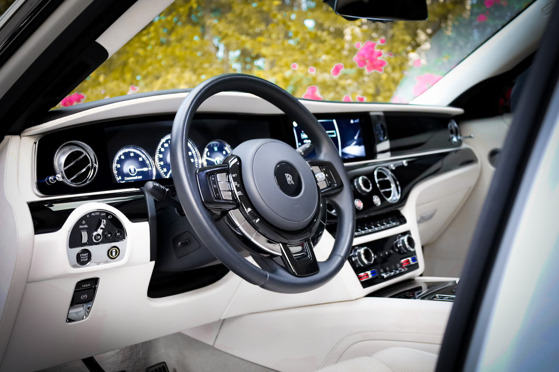 Rolls-Royce Ghost — photo 3